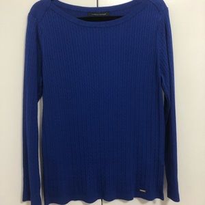 Tommy Hilfiger long sleeve sweater